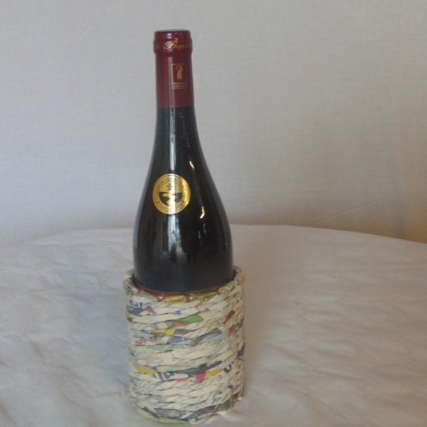 Porte Bouteille tressé en journal brut