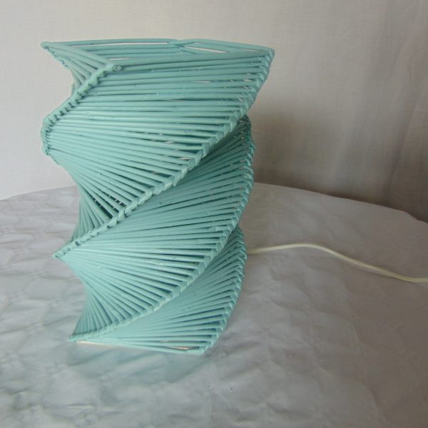 dsc00323 Lampe Bleu claire en papier journal