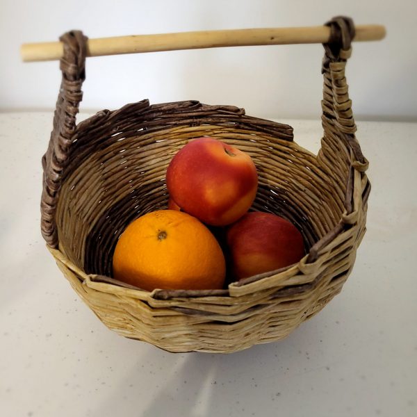 panier à fruit bois et brun